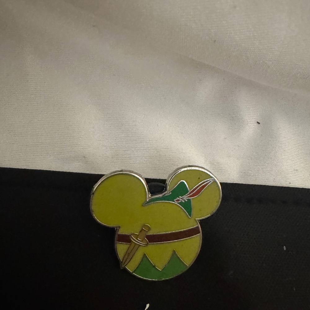 Kids Peter Pan Mikey mouse Green and Brown Character Pin